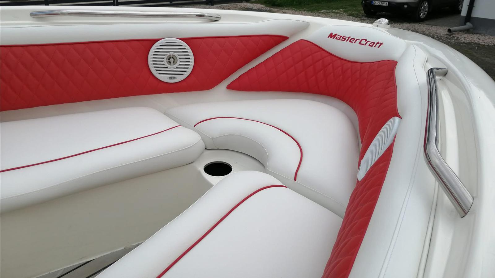 Zdjęcie WhatsApp 2025-02-01 o 22.03.45_73740585